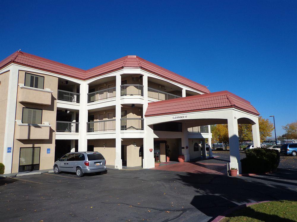 Quality Inn & Suites Albuquerque Exterior foto